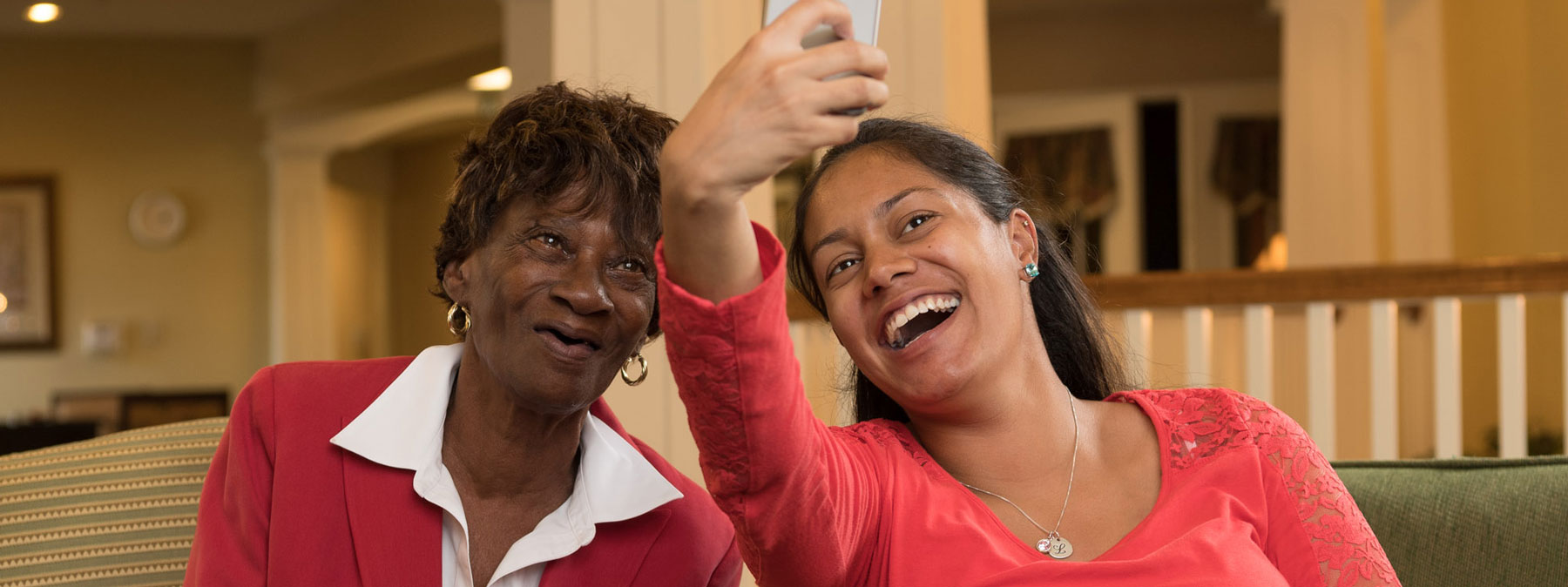 Mother and daughter spending time together at Mt. Crek - senior retirement living facility